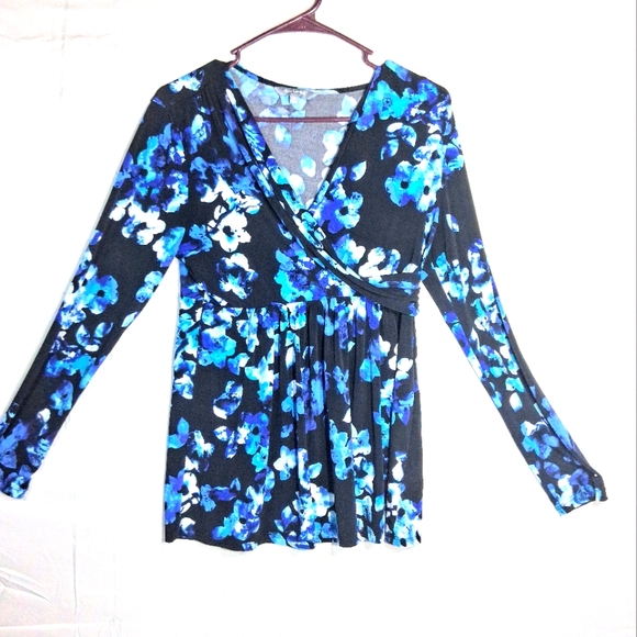 Daisy Fuentes Tops - Daisy Fuentes M Black and Blue Goth Floral V Neck Boho Long Sleeve Tunic Blouse
